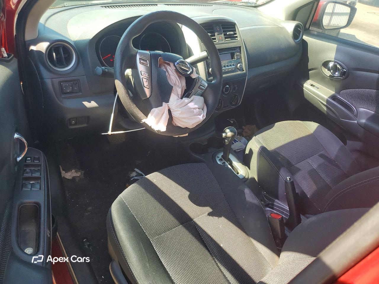 Nissan Versa 2015