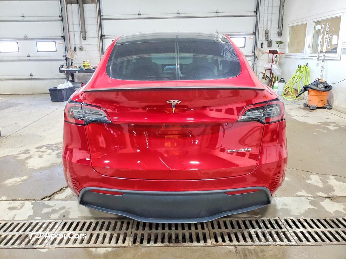 Tesla Model Y 2022
