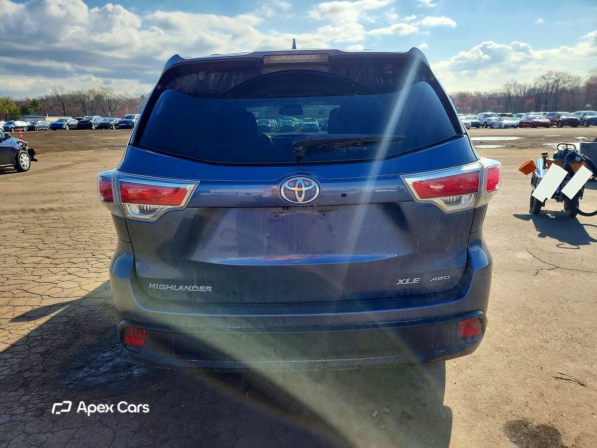 Toyota Highlander 2015