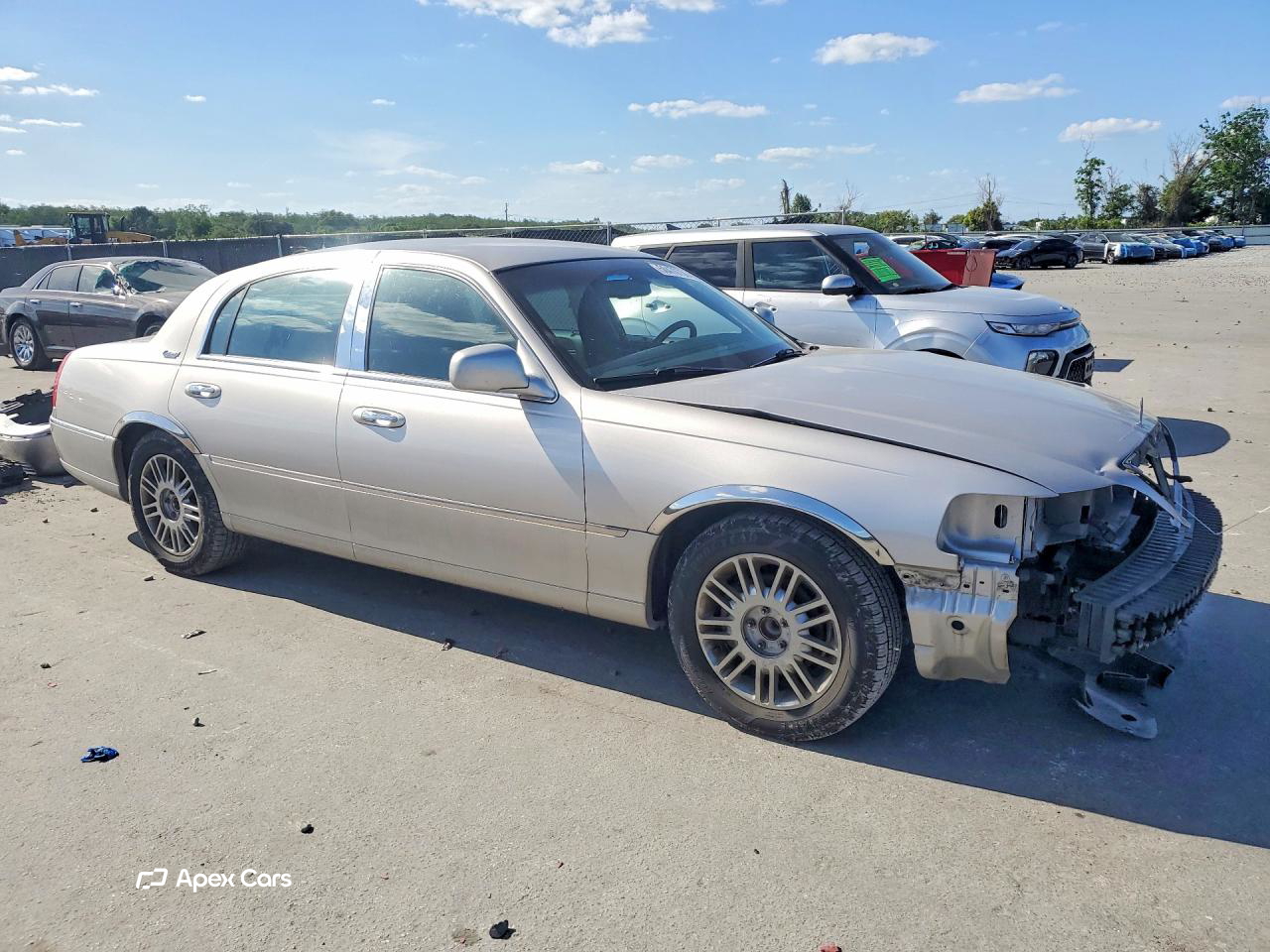Lincoln Town Car 2010