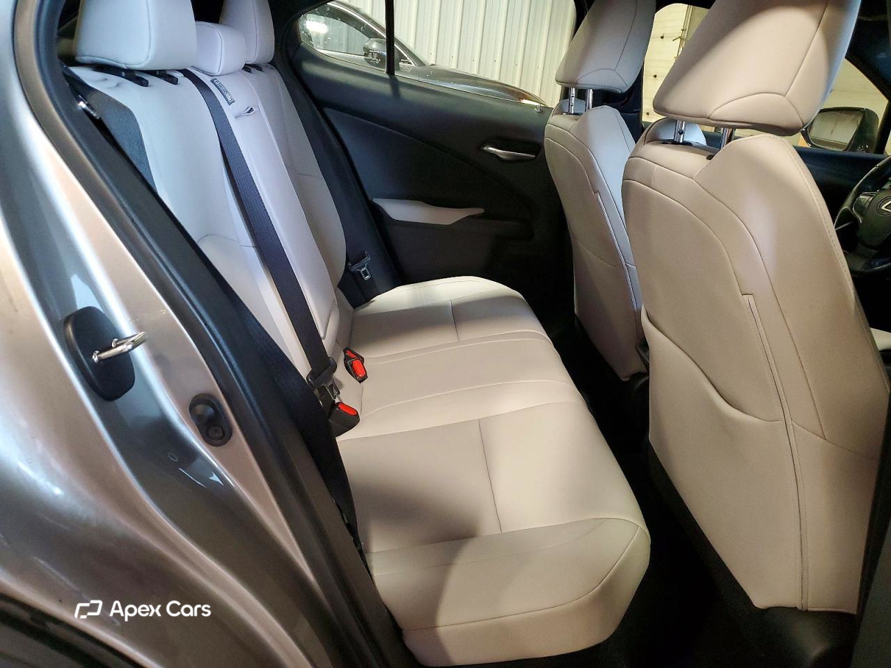 Lexus UX 2020