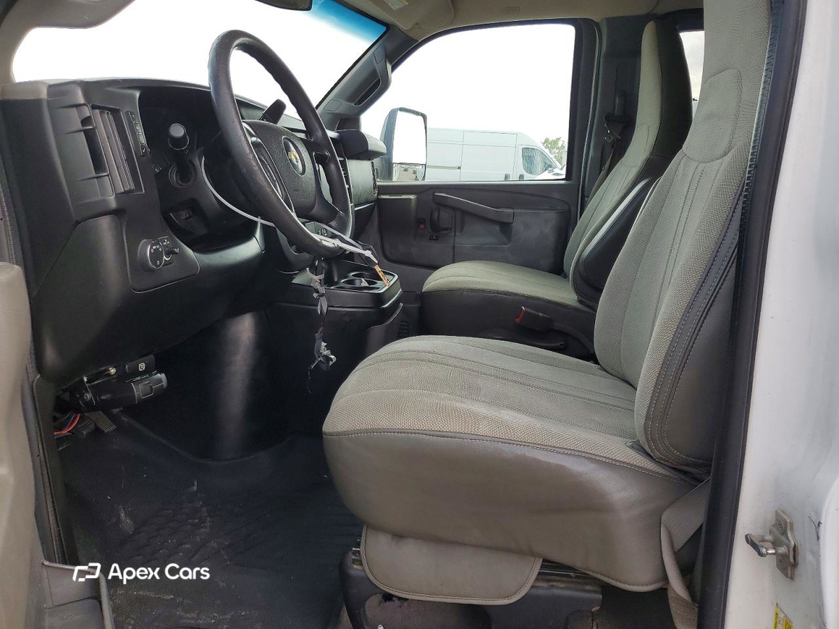 Chevrolet Express 2016