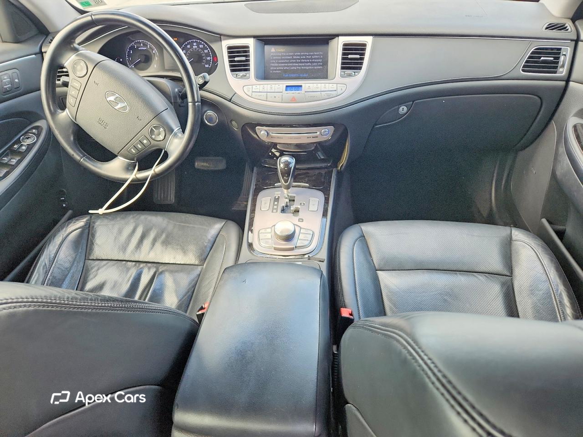 Hyundai Genesis 2012