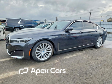 BMW Series 7 2022 - Image 1 of 12