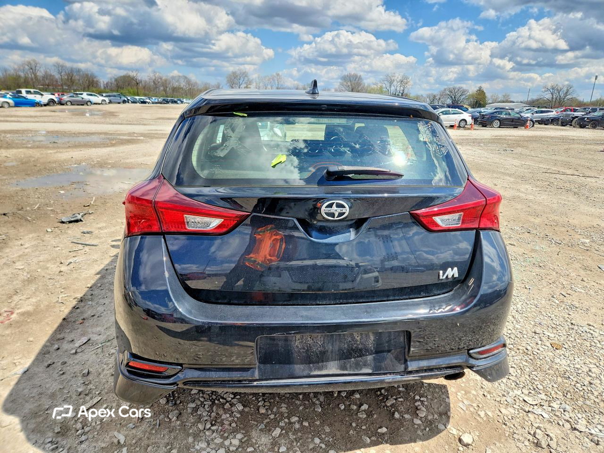 Scion iM 2016