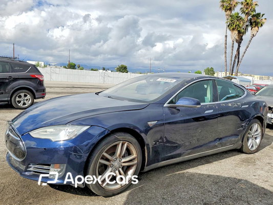 Tesla Model S 2015 - Image 1 of 12