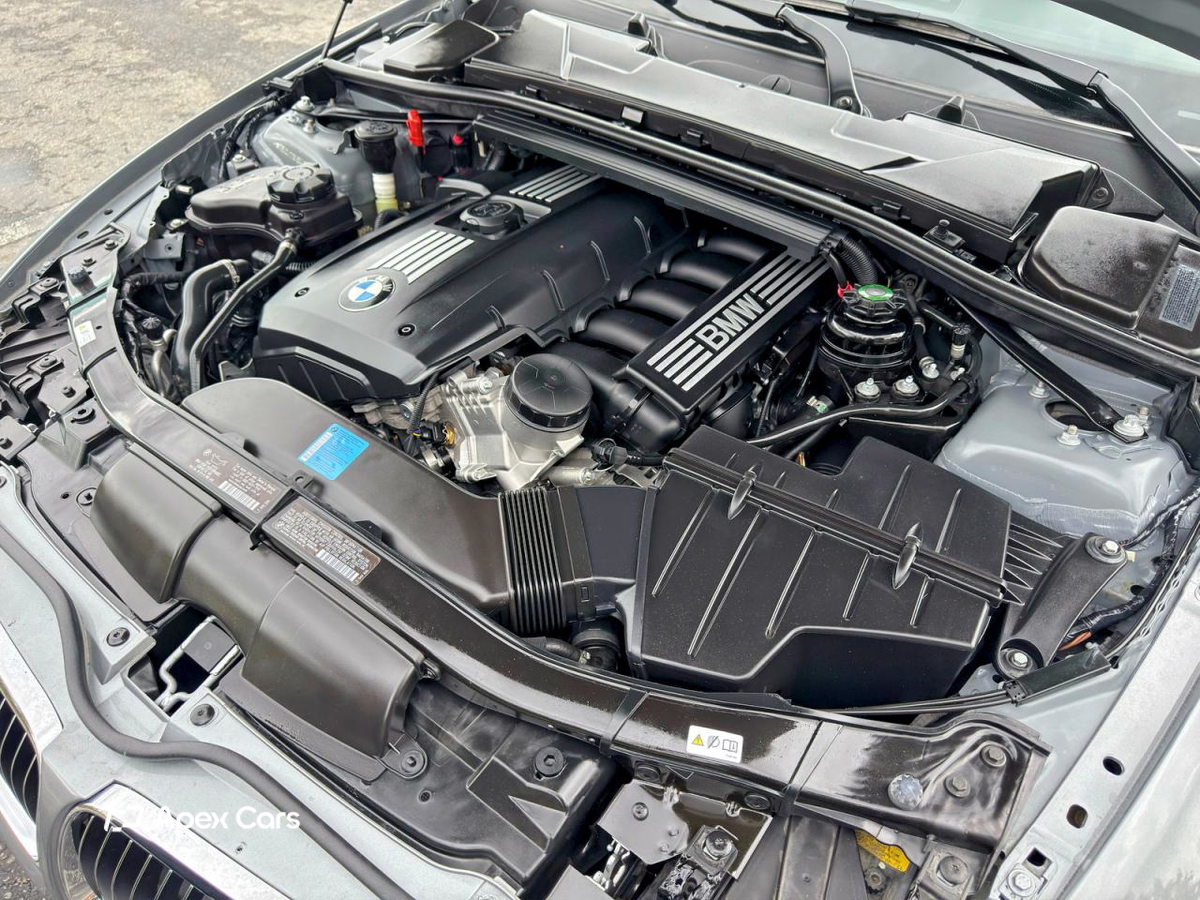 BMW Series 3 2011