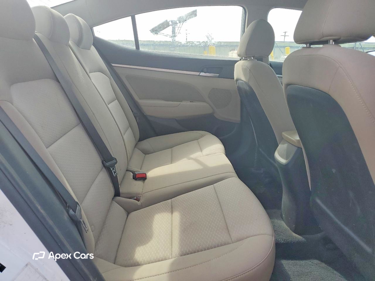 Hyundai Elantra 2019