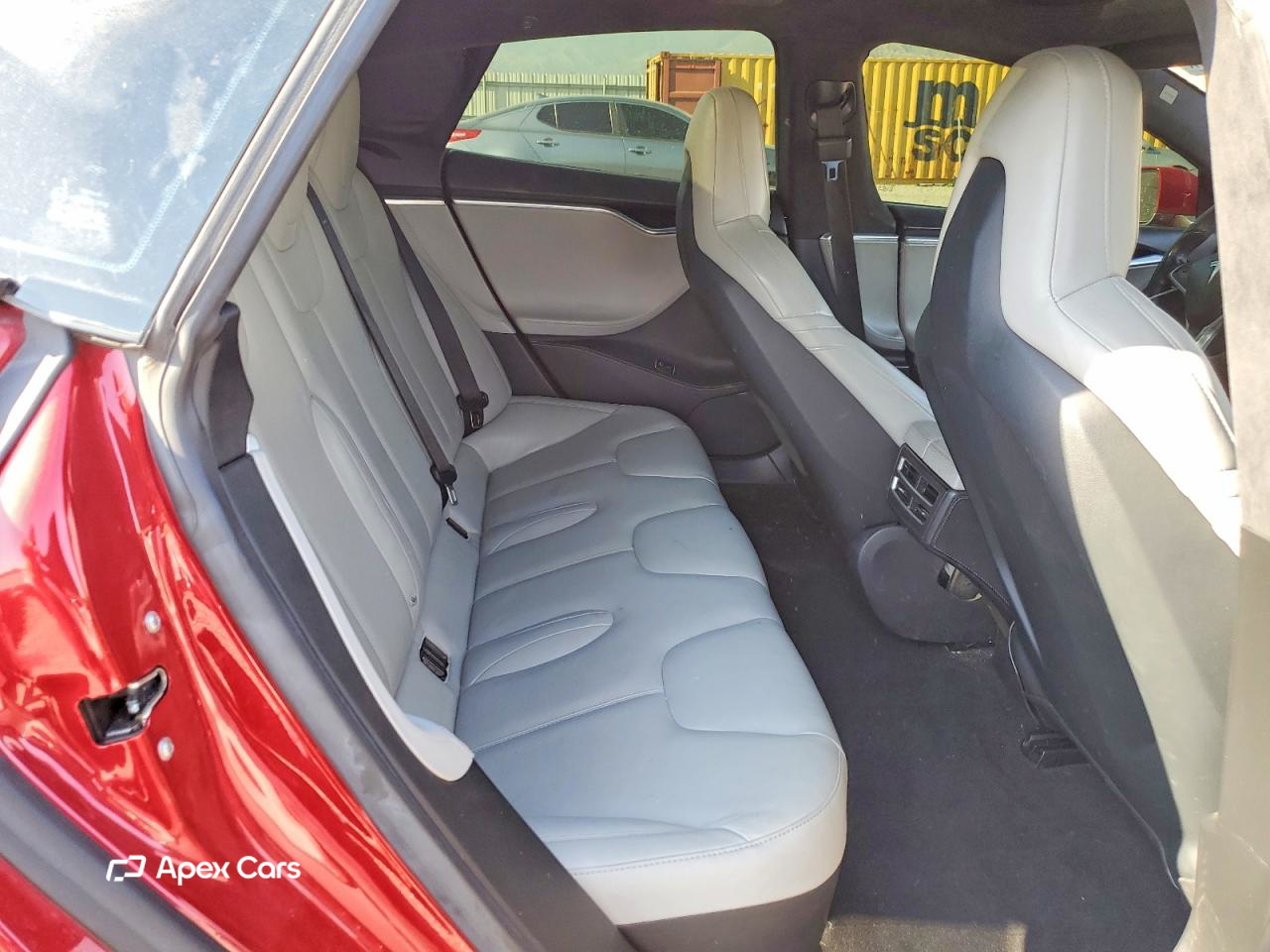 Tesla Model S 2016