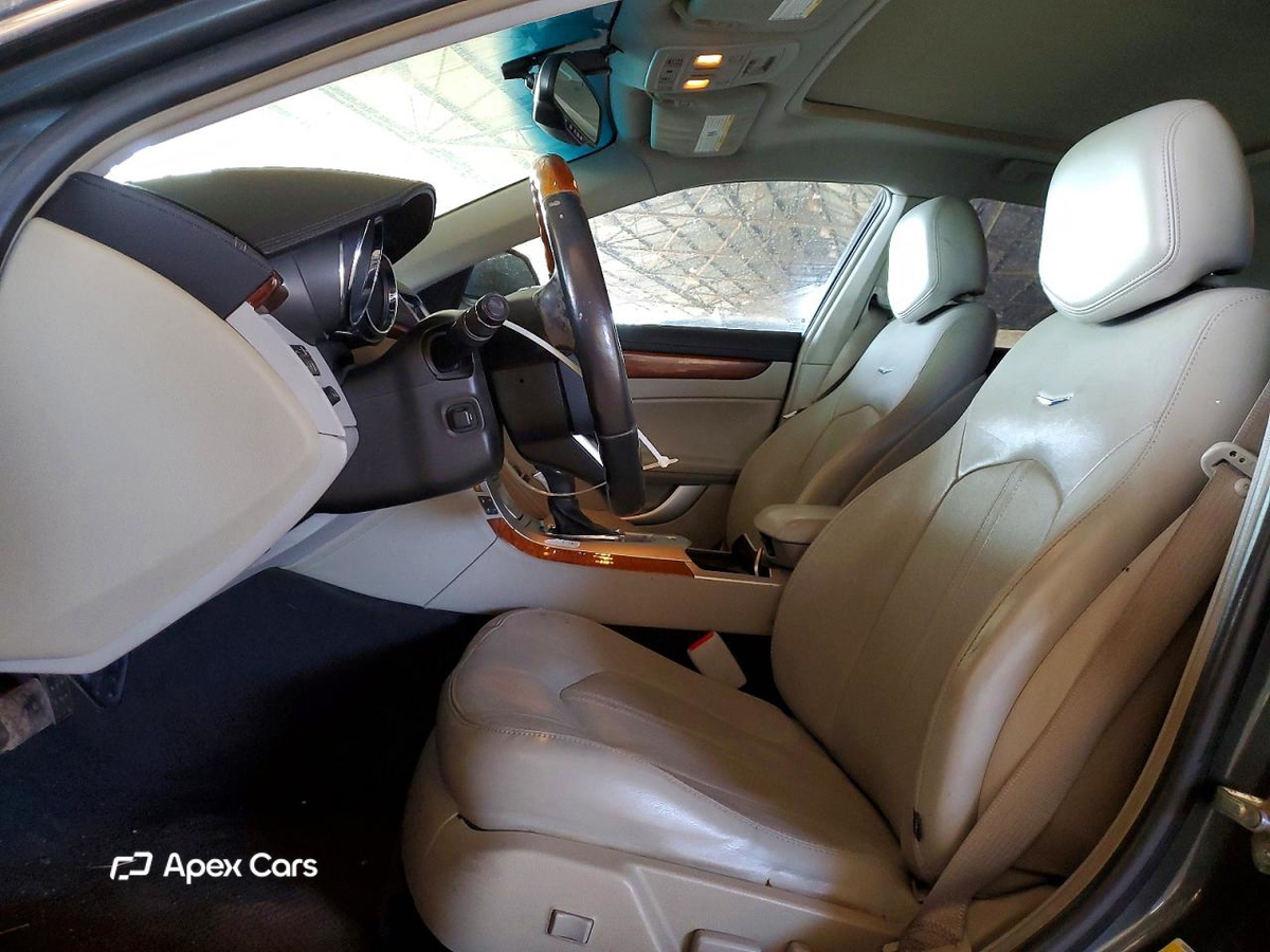 Cadillac CTS 2010