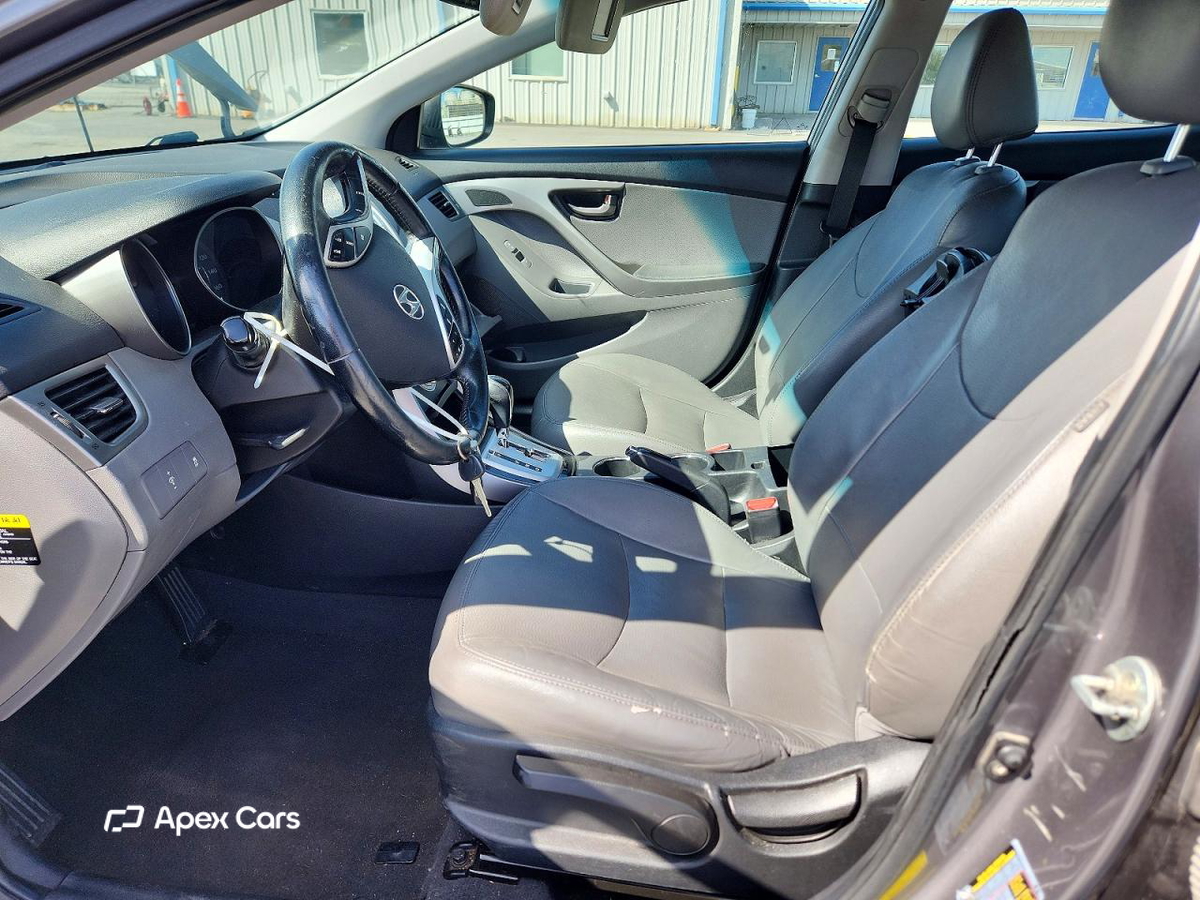 Hyundai Elantra 2011