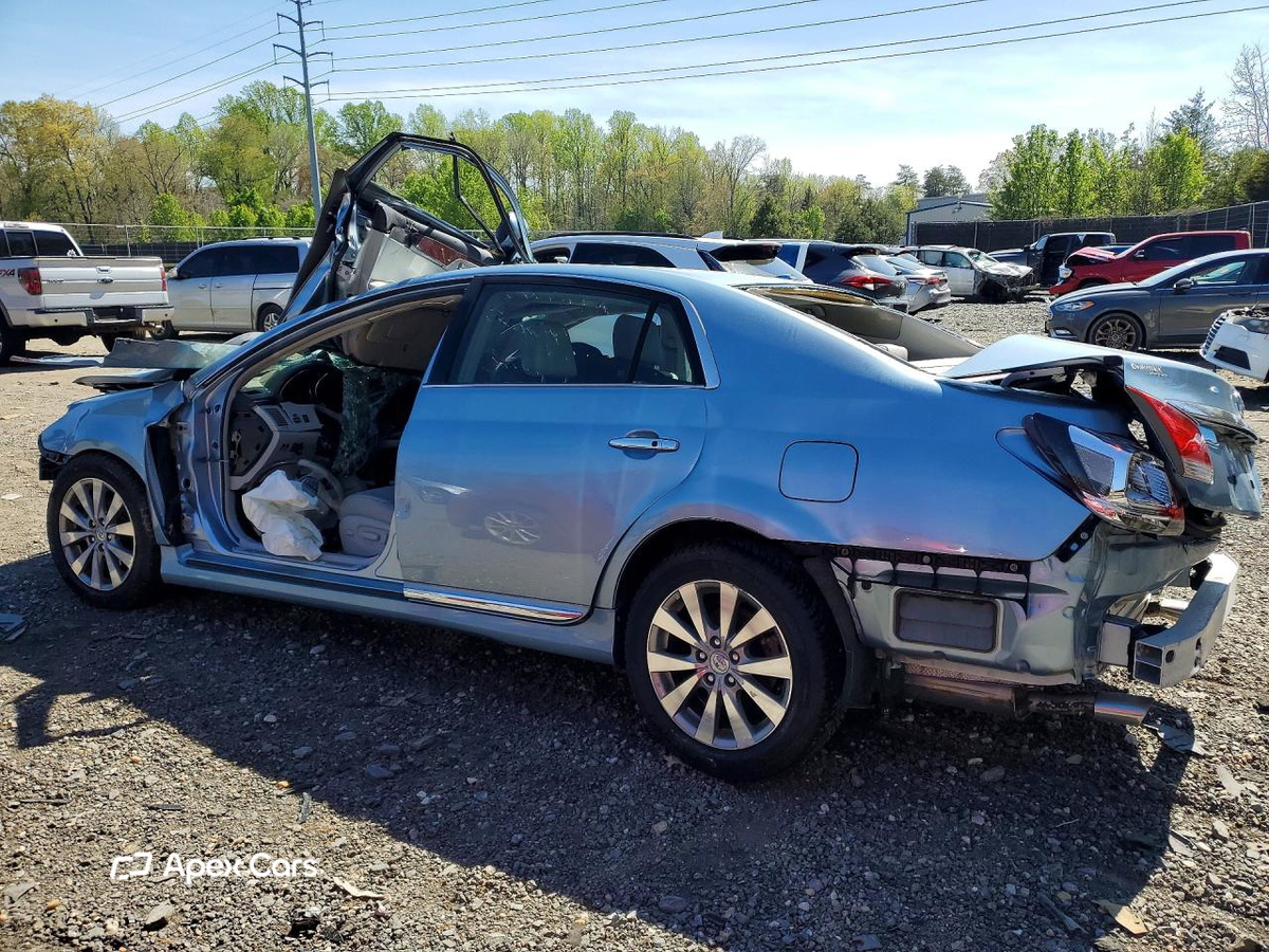 Toyota Avalon 2011