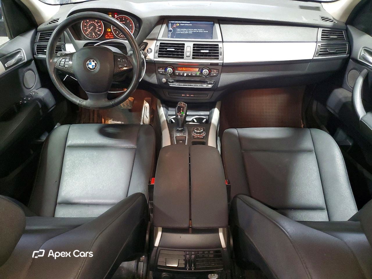 BMW X5 2011