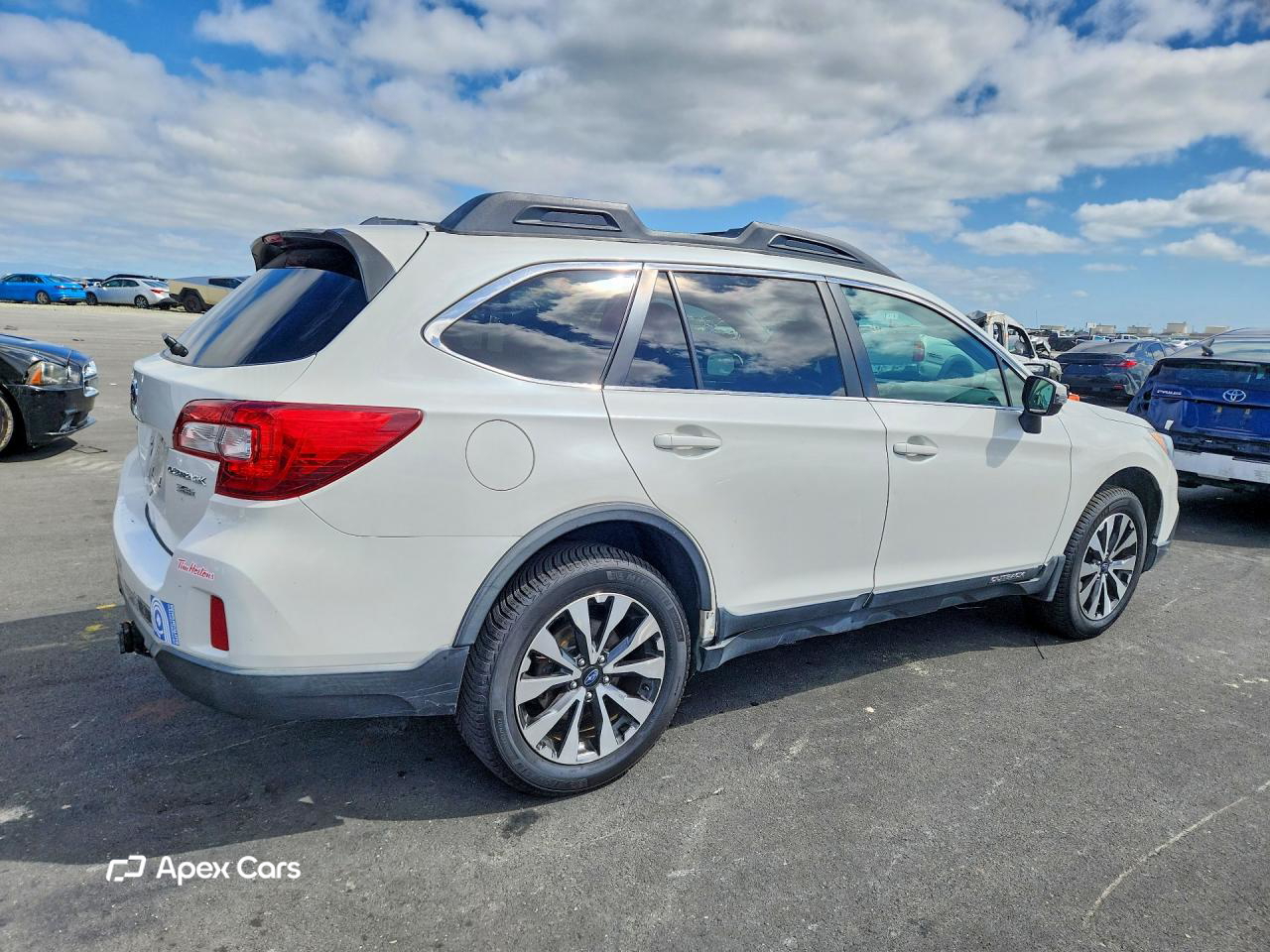 Subaru Outback 2015