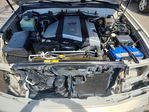 Lexus LX 2000