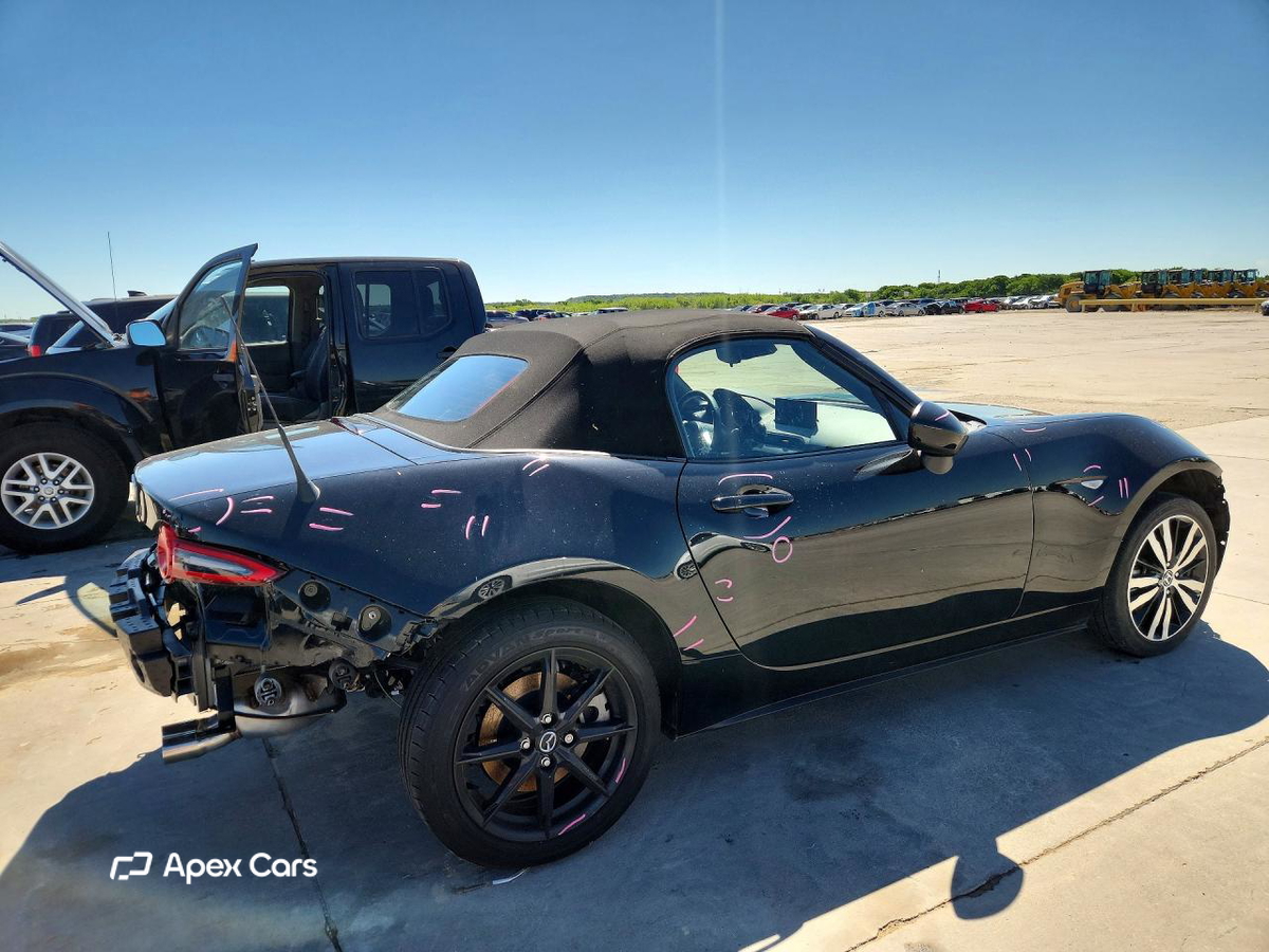 Mazda MX-5 2025