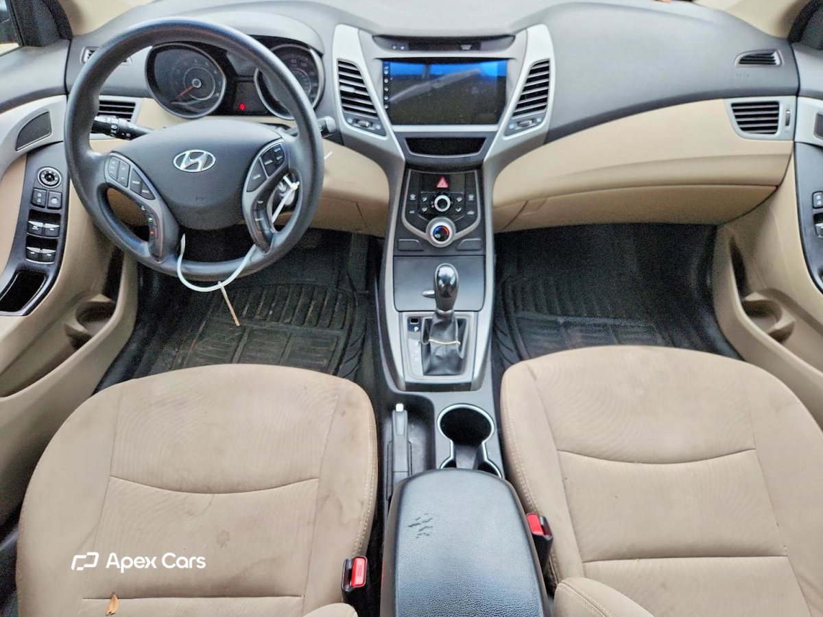 Hyundai Elantra 2016