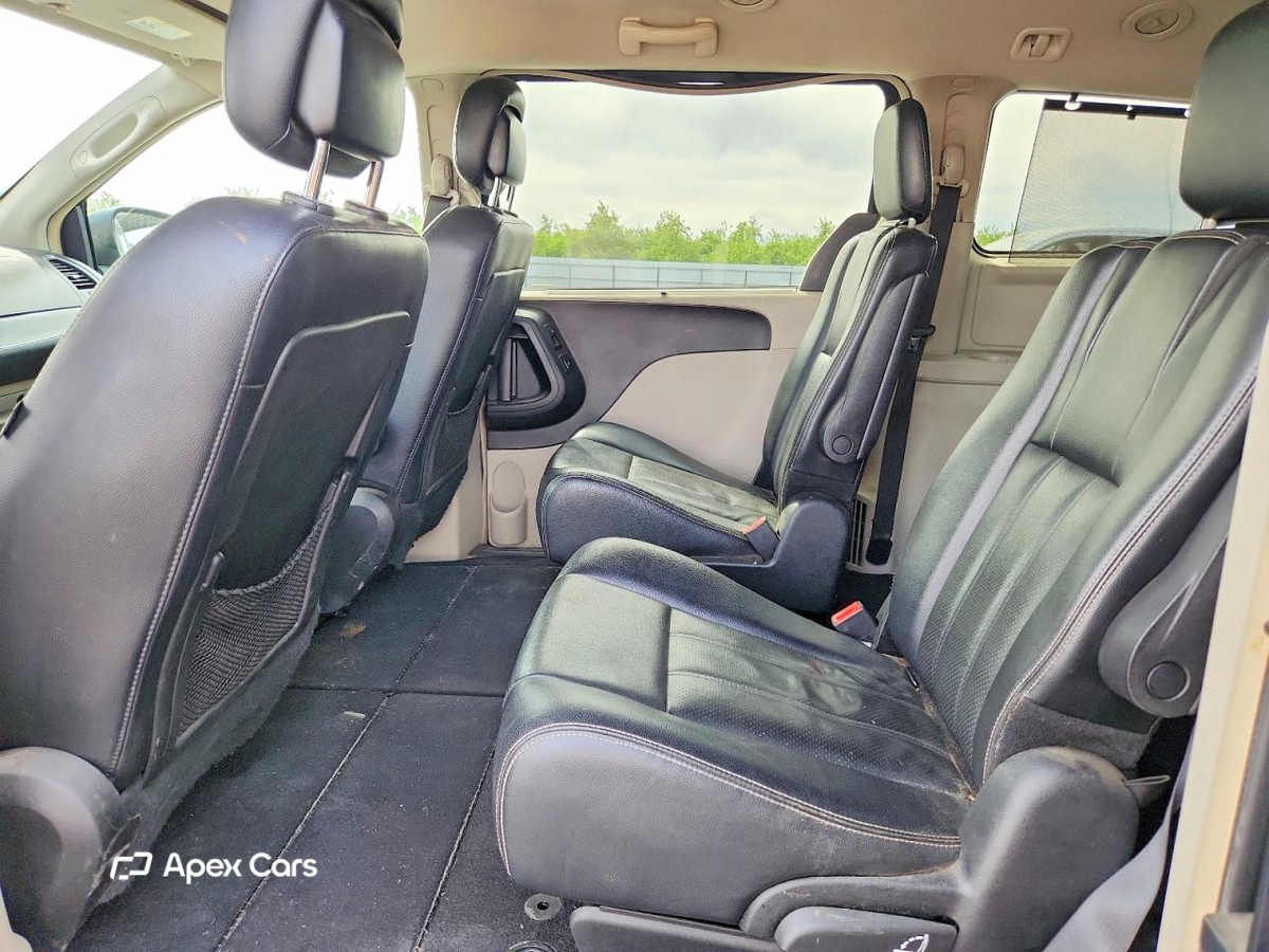 Chrysler Voyager 2013