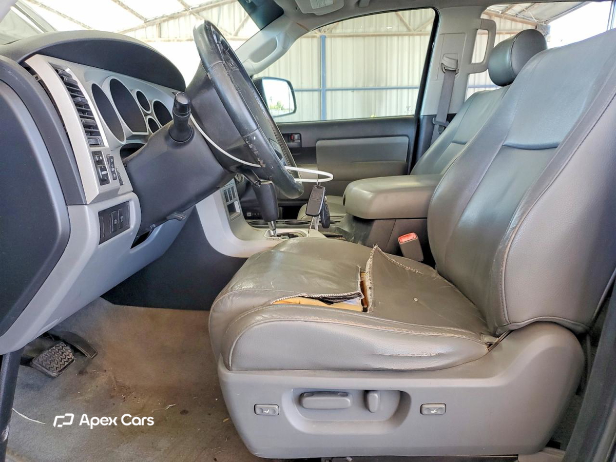 Toyota Sequoia 2008