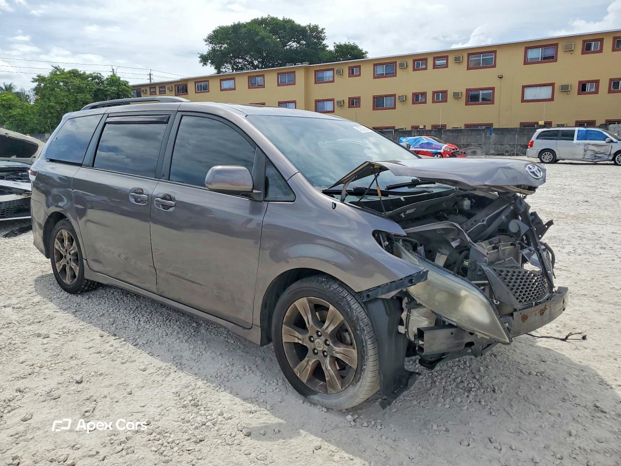 Toyota Sienna 2011