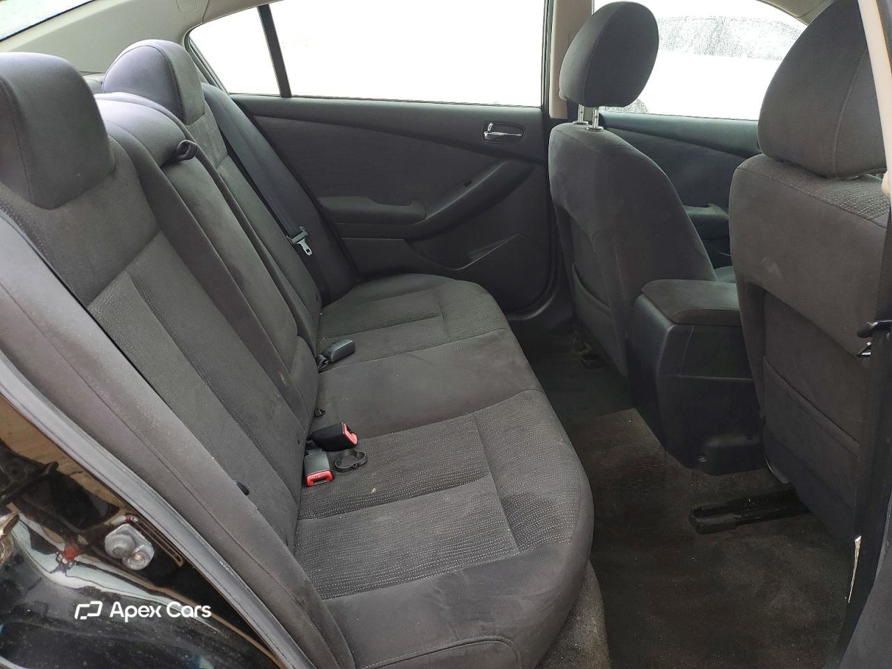 Nissan Altima 2010