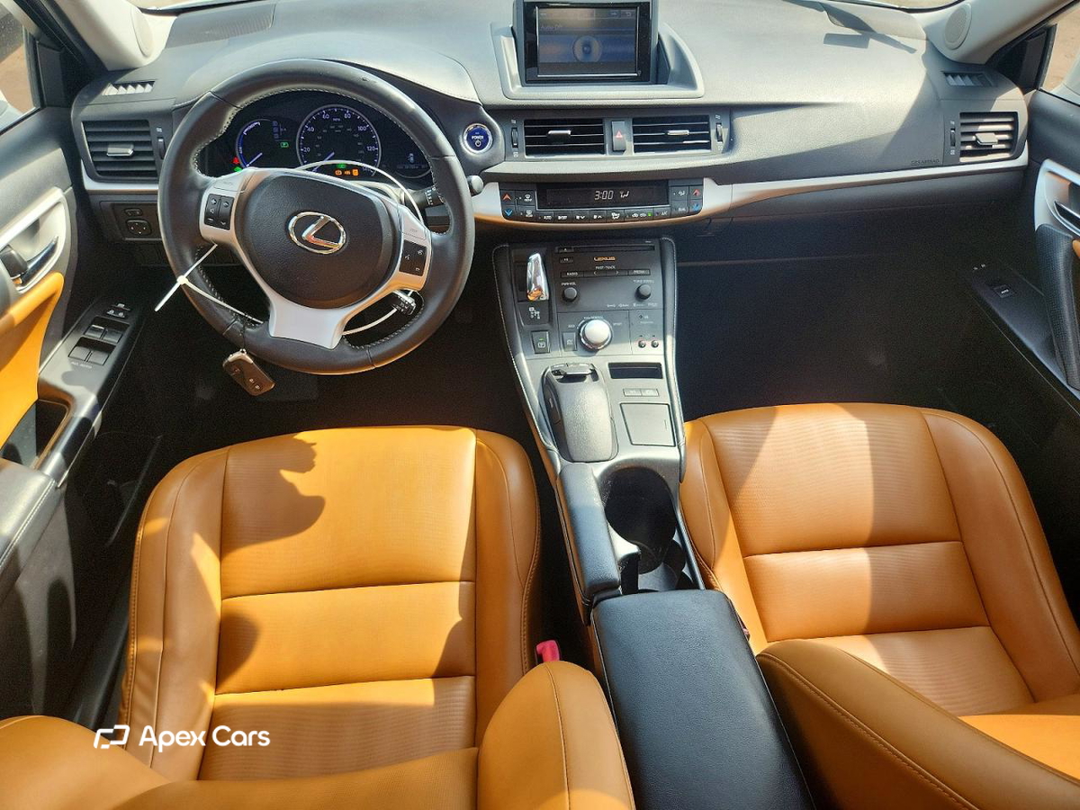 Lexus CT 2013
