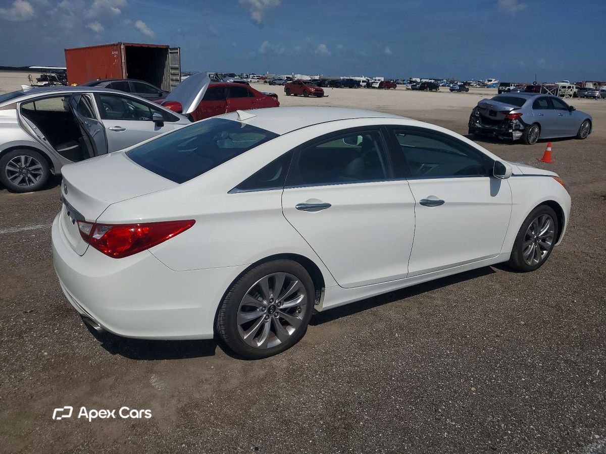 Hyundai Sonata 2011