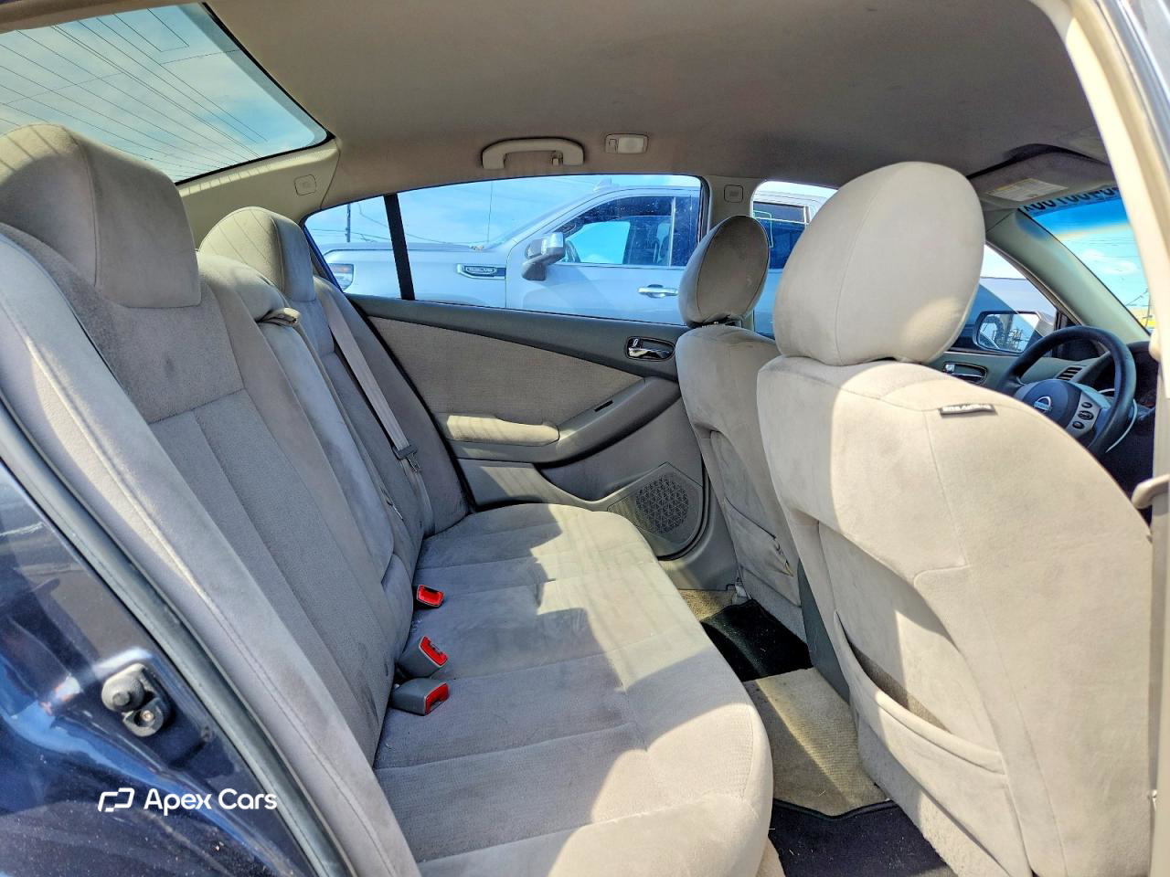 Nissan Altima 2010