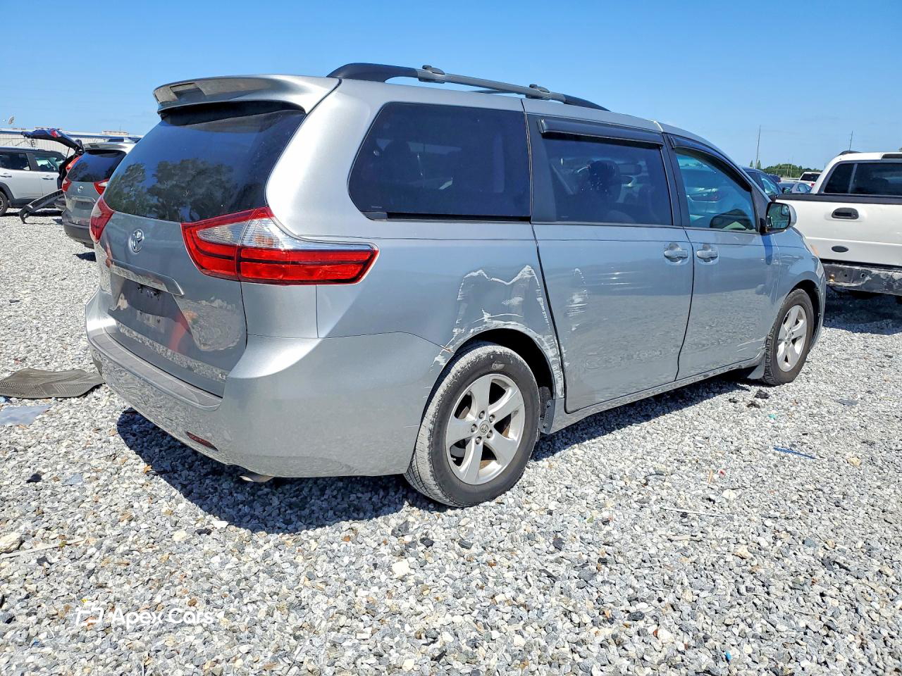 Toyota Sienna 2016