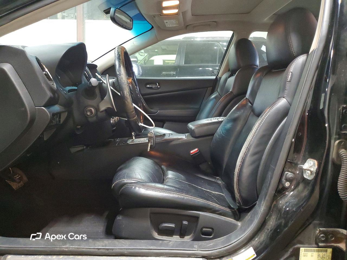 Nissan Maxima 2012