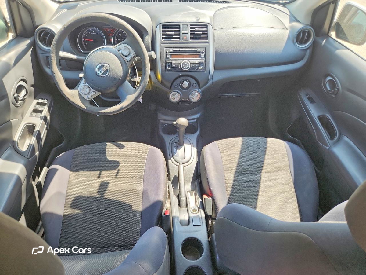 Nissan Versa 2012
