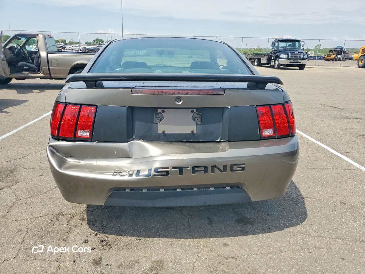 Ford Mustang 2002