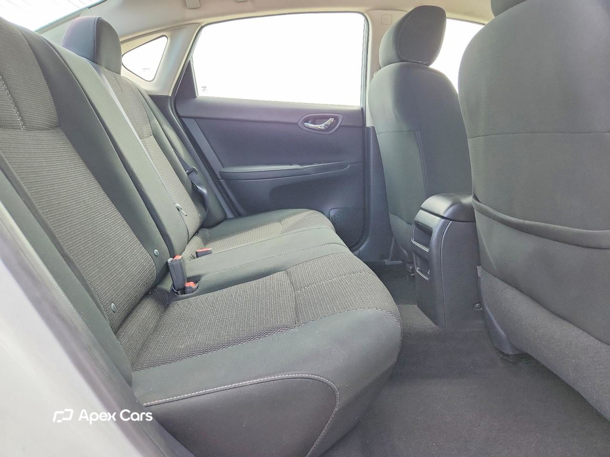 Nissan Sentra 2018