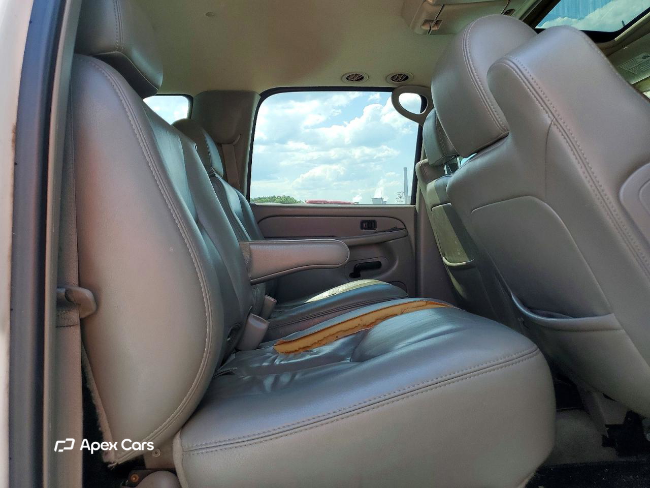 Chevrolet Suburban 2004