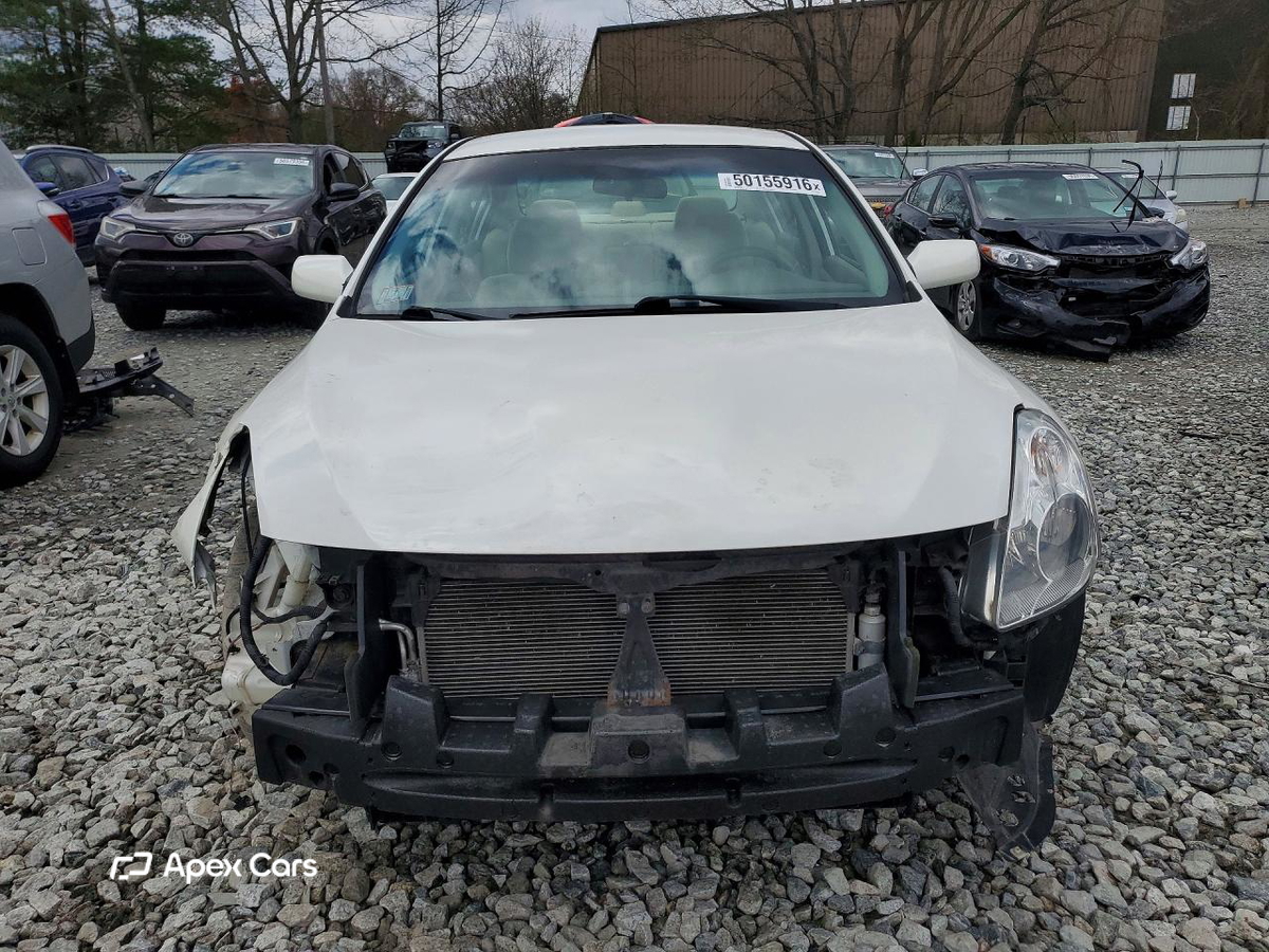 Nissan Altima 2012