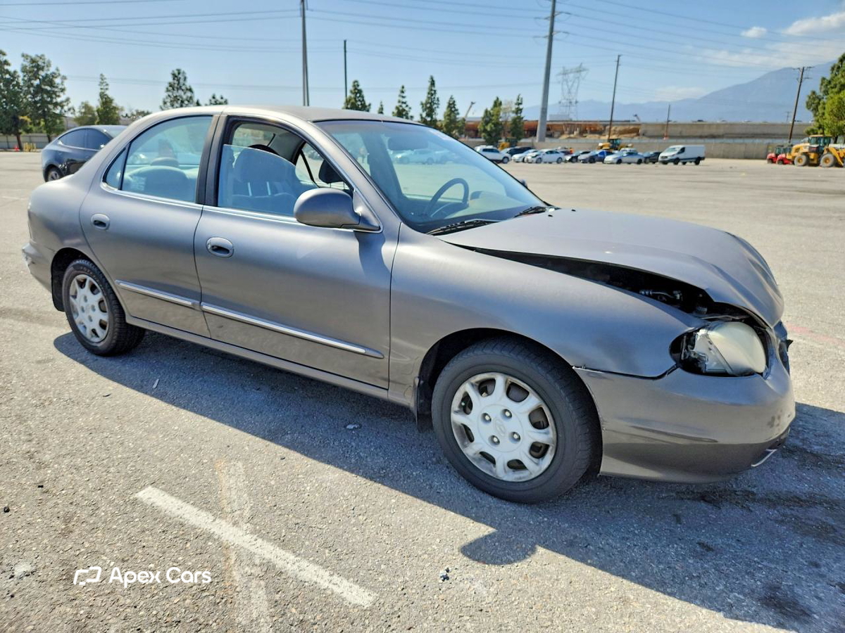 Hyundai Elantra 2000