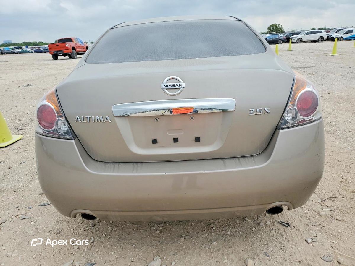 Nissan Altima 2012