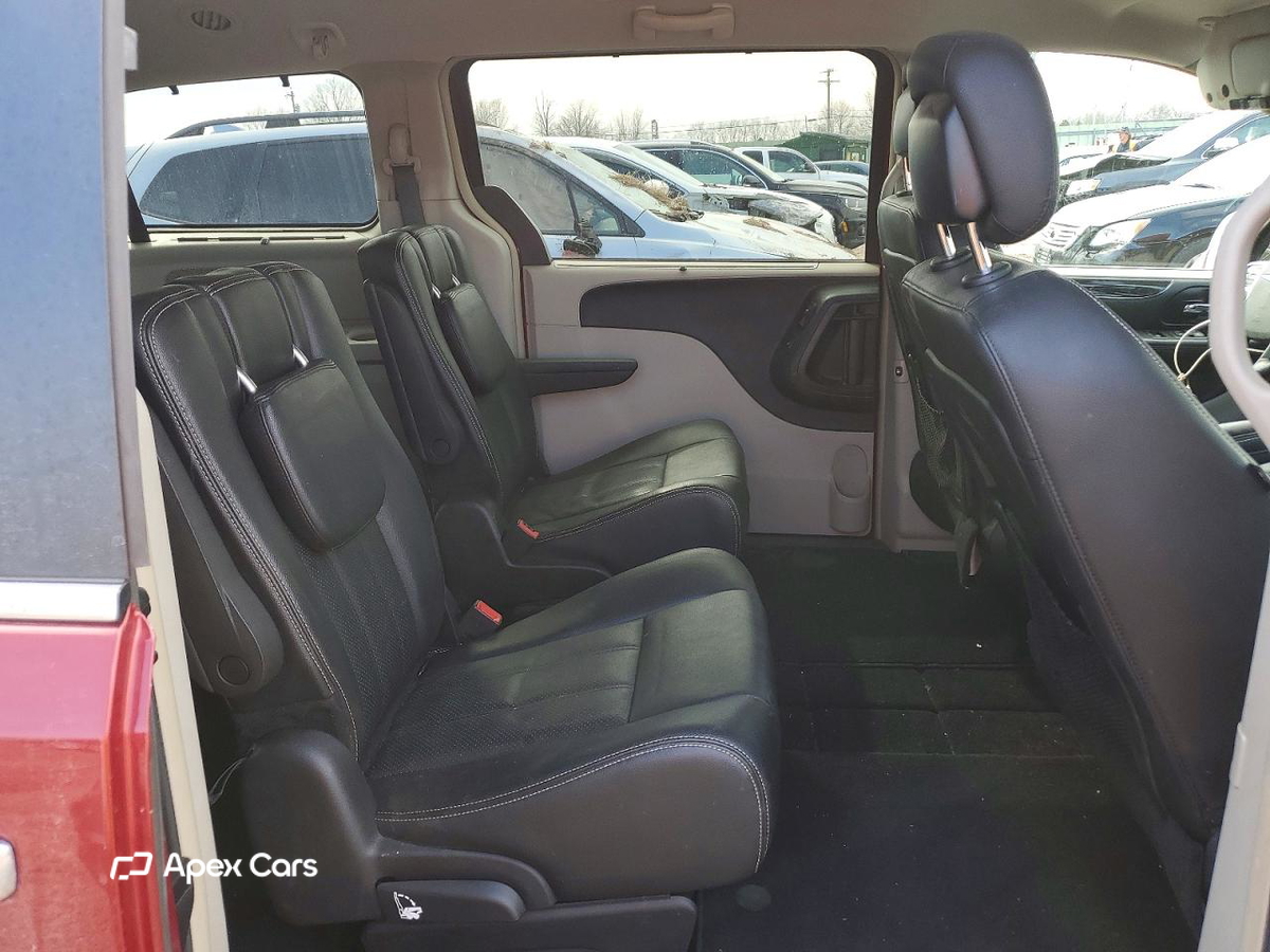 Chrysler Voyager 2015