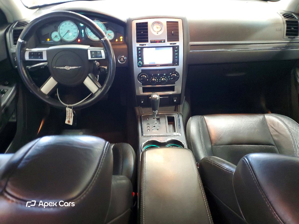 Chrysler 300 2010
