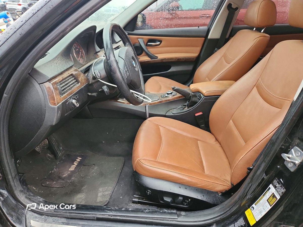 BMW Series 3 2010