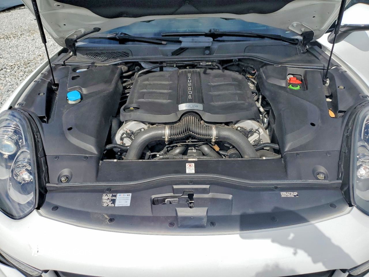 Porsche Cayenne 2016