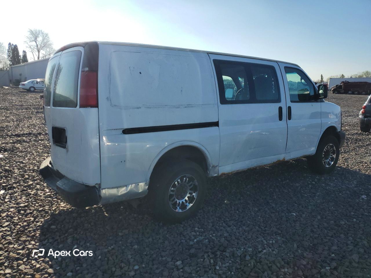 Chevrolet Express 2004