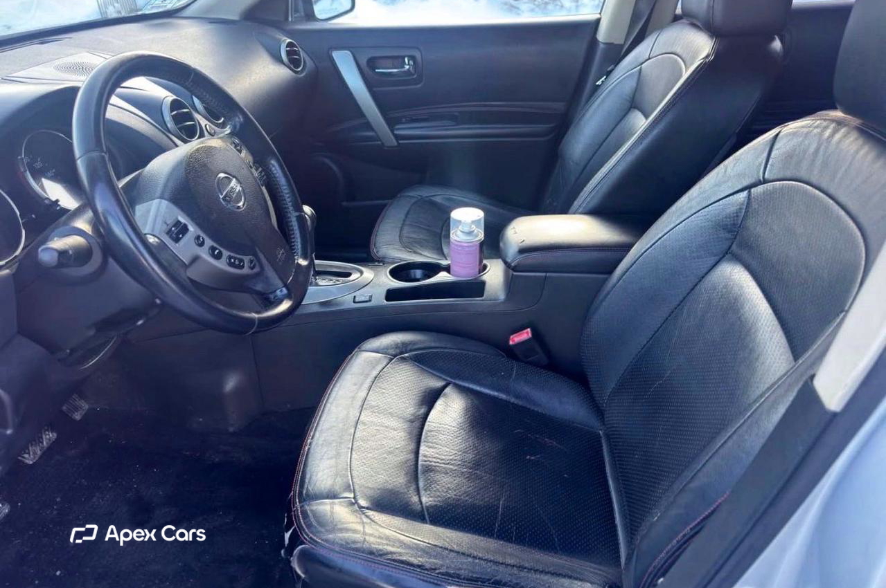 Nissan Rogue 2010