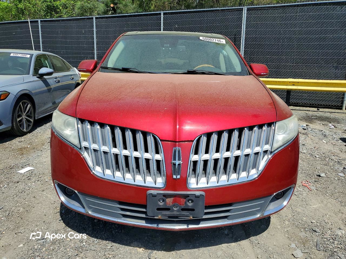 Lincoln MKT 2012