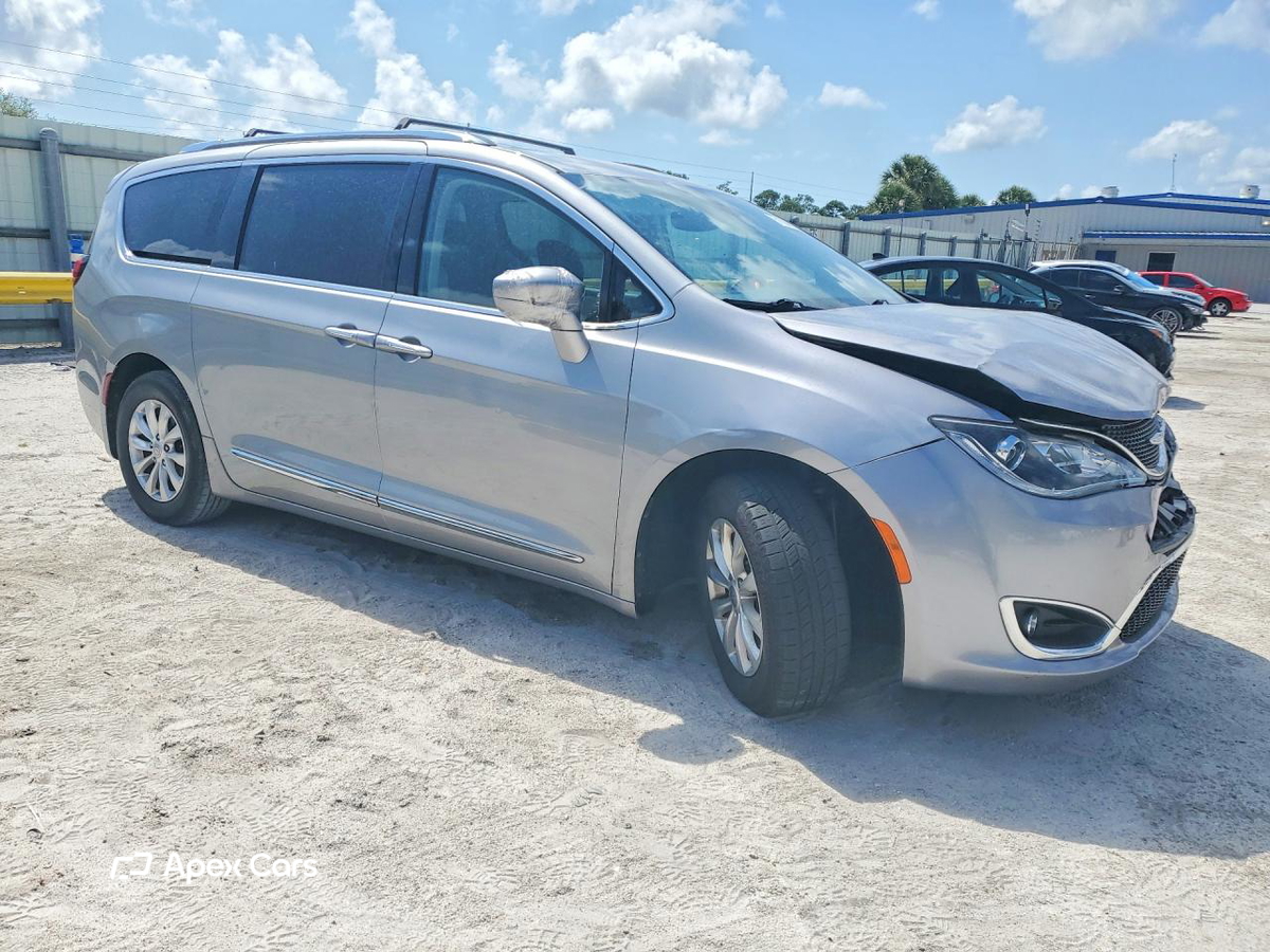 Chrysler Pacifica 2018