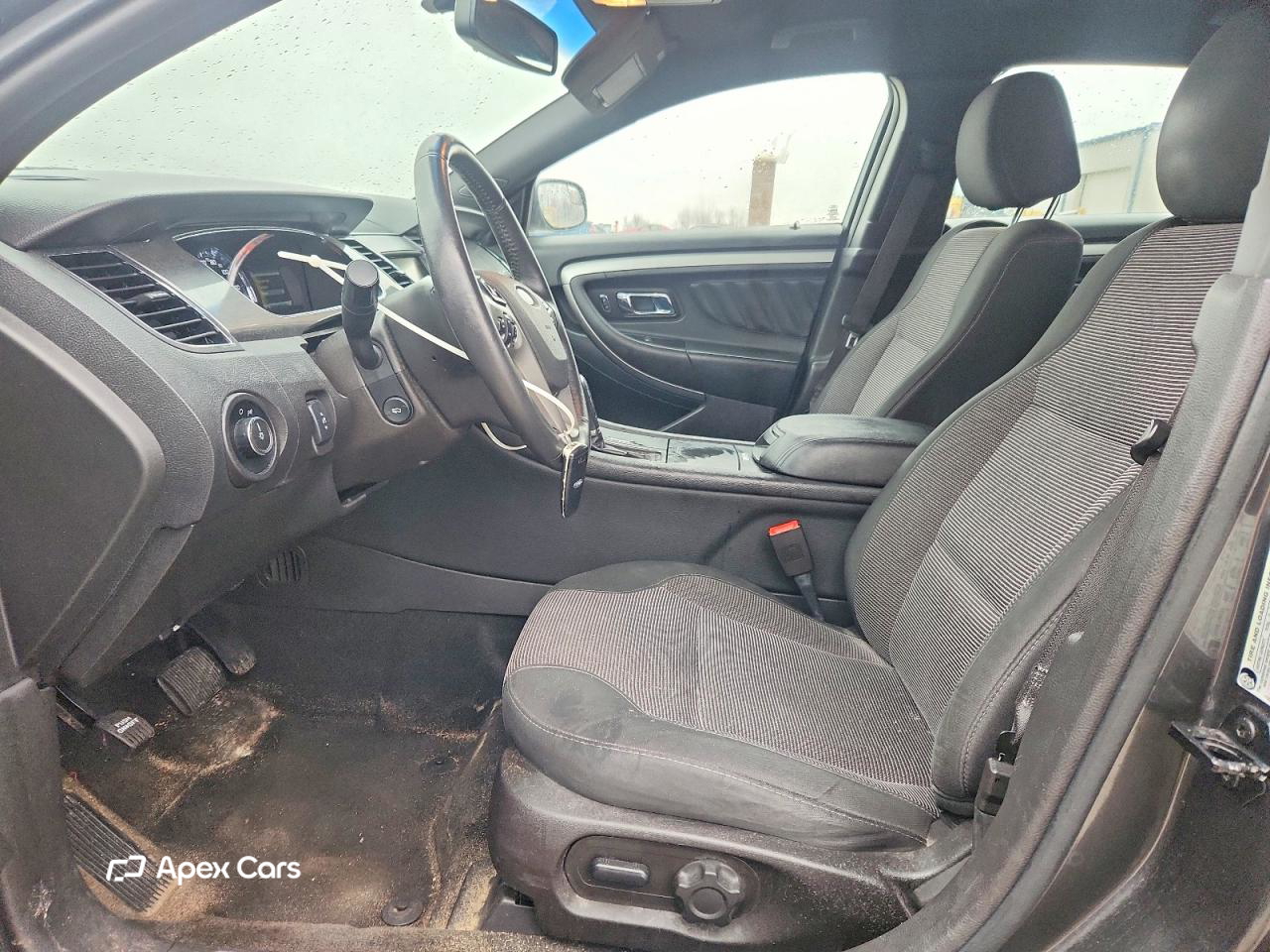 Ford Taurus 2015