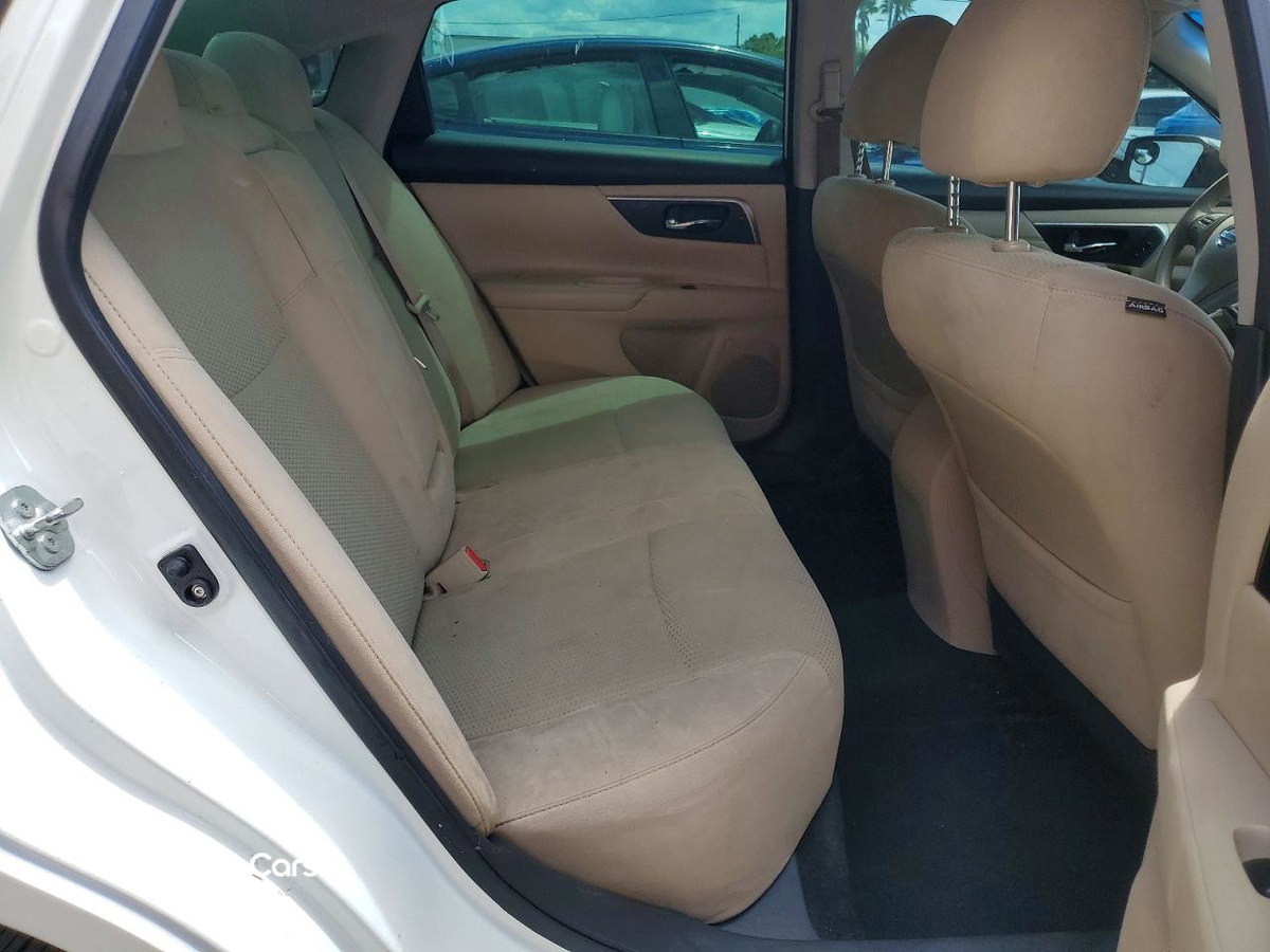 Nissan Altima 2015