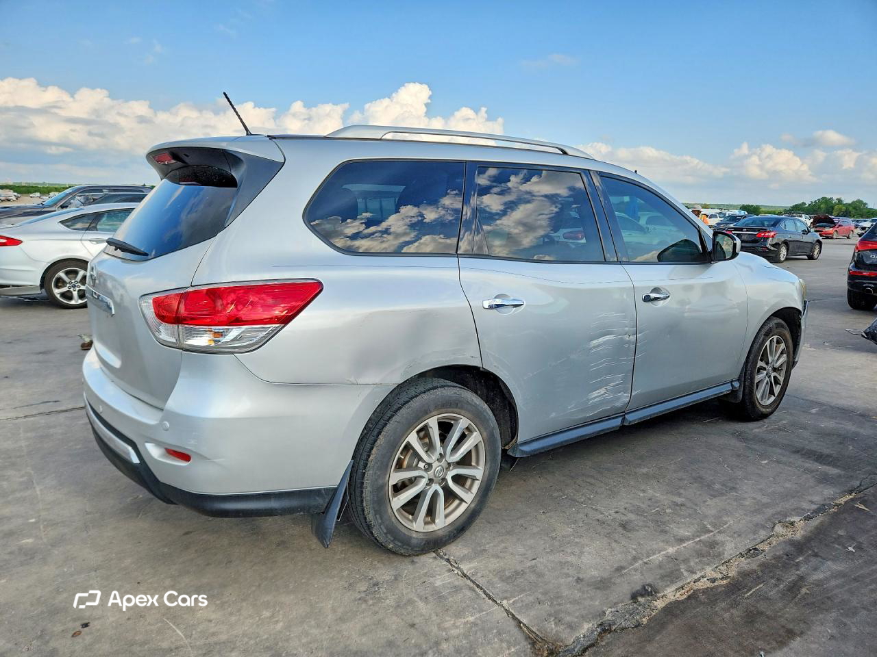 Nissan Pathfinder 2015