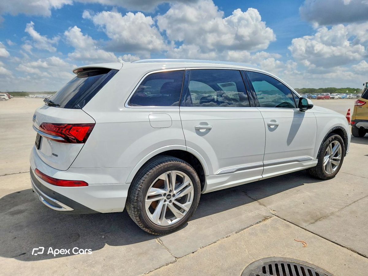 Audi Q7 2021