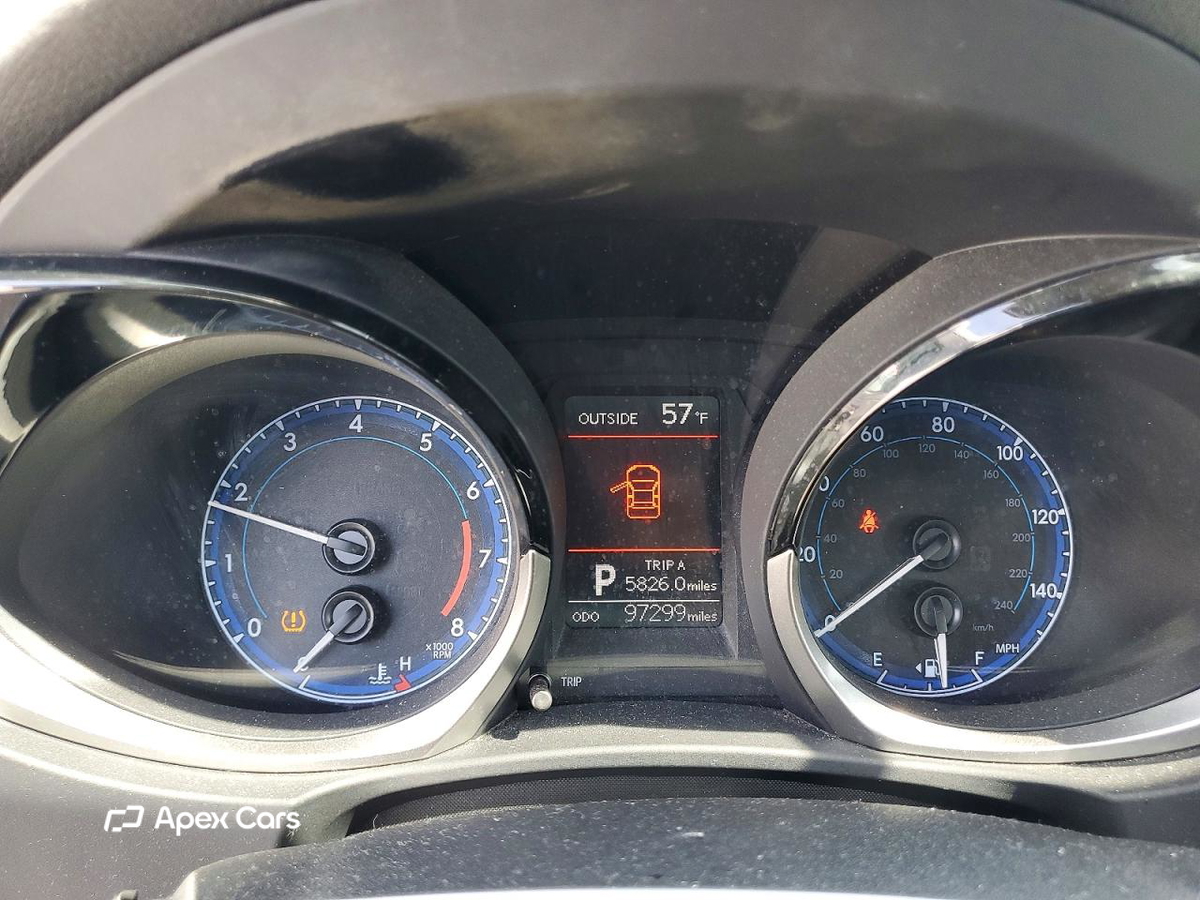 Toyota Corolla 2015